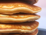 Montaña de tortitas o pancakes, panqueques