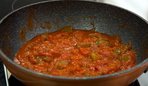reducir la salsa de tomate