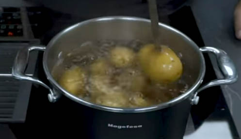 Cocer las patatas baby